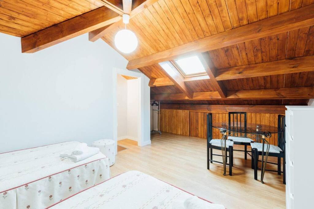 Chalet En La Cuidad- Con Jardin Y Barbacoa Хихон Экстерьер фото