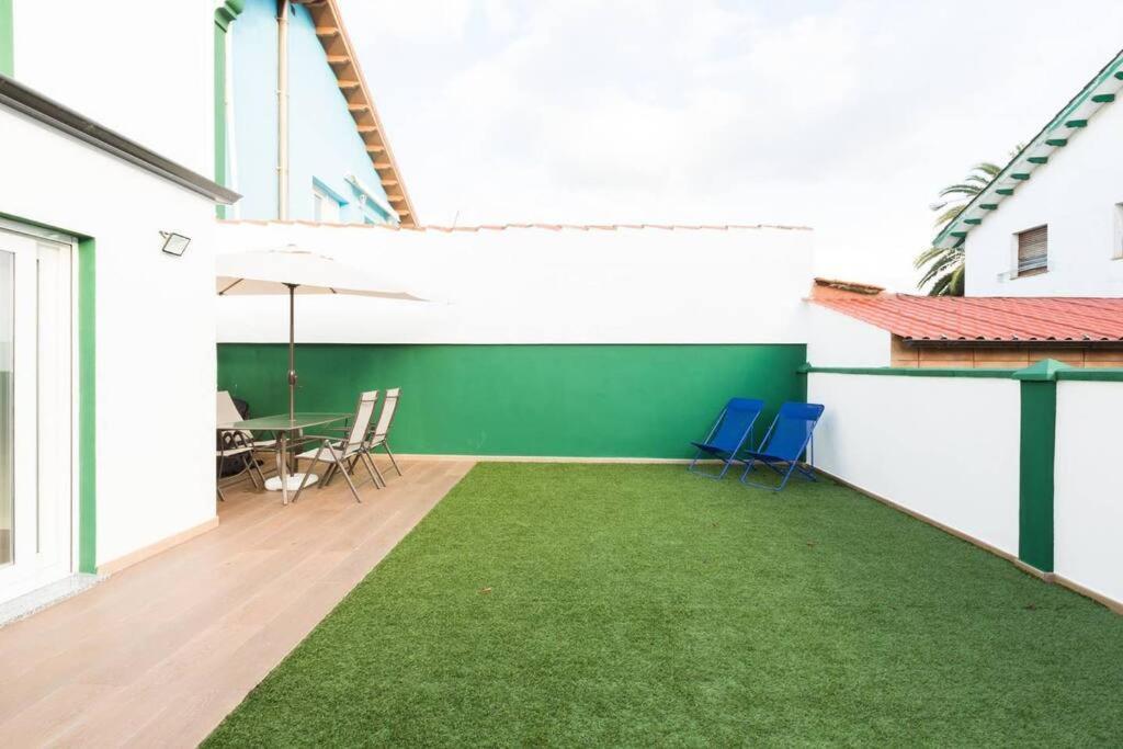 Chalet En La Cuidad- Con Jardin Y Barbacoa Хихон Экстерьер фото